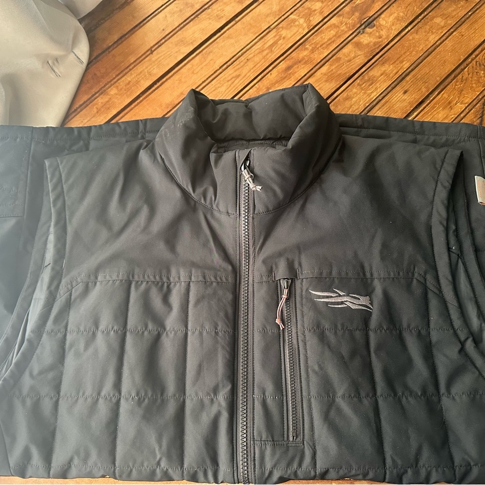 Black Weather-Resistant Vest with Stand-Up Collar
